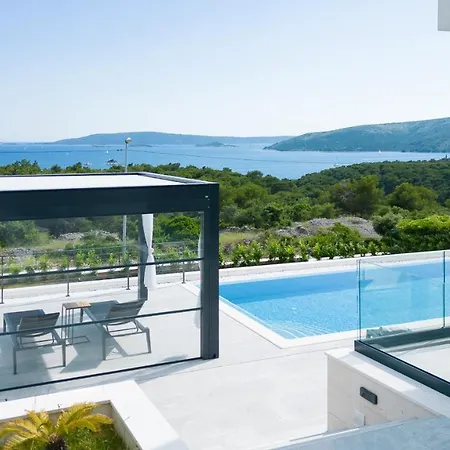 Excellence Villa *